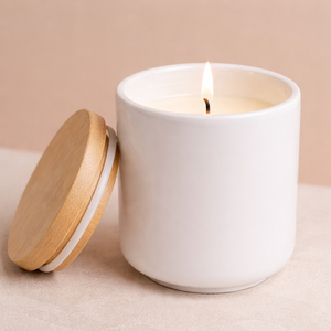 Vase à bougie cylindrique en céramique blanche pour la décoration de la maison par Alchemy Art Studio - Product Image 3