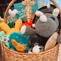 การ์ดไม้แกะสลักรูปแครอทพร้อมตะกร้าตกแต่งเทศกาลอีสเตอร์ Delarchi ผลิตในเวียดนาม คุณภาพสูง ขายส่ง ปี 2023 FE50 - Product Image 3