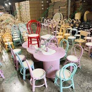 Chaise pour enfants en rotin moderne et chic conçue durablement pour les fêtes intérieures et extérieures pour le salon, la cuisine et la chambre à coucher - Product Image 6