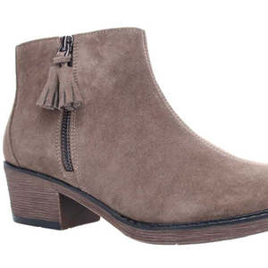 Botas Chukka Rebel de tobillo para mujer, color marrón, talla 7N, Propet - Product Image 3