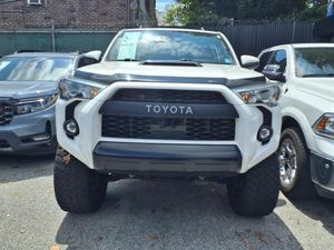 NEATLY utilisé 2020 To-yo-ta 4_Runner TRD Pro 4WD - Product Image 5