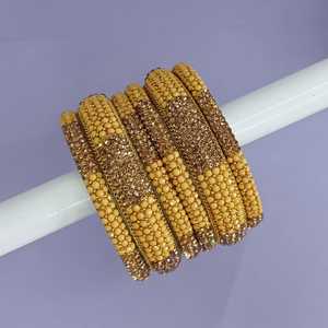 ชุดเครื่องประดับอินเดียสำหรับผู้หญิงสีเหลือง - Product Image 2