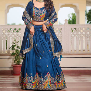 Ensemble Lehenga Choli de Luxe pour Femme Adulte, Brodé, avec Dupatta, en Tissu Riche Mélange de Soie, Collection Unity Luxure - Product Image 1
