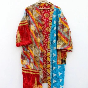 Chaqueta Kimono Kantha India Hecha a Mano, Chaqueta de Invierno, Kimono Kantha con Bloques Hechos a Mano, Precio al por Mayor - Product Image 1