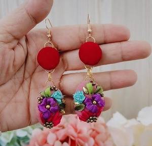 floral bead <b>earring</b> Custom Multi-Beaded <b>Earrings</b> Women Festive Party Jewelry At Best Price Beaded <b>Earrings</b> - Product Image 4