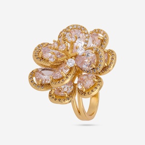 Bague en Zircon 190034 Luxe Classique Religieuse pour Fête, Incrustation Diamant Taille Princesse, Acier Inoxydable Cuivre Laiton Sertissage Griffe - Product Image 1
