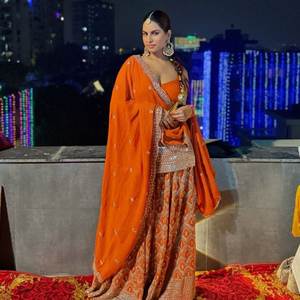 Ropa de fiesta de boda india Premium para mujer estilo Bollywood bordado pesado naranja Lehenga Choli Set para invierno verano - Product Image 3