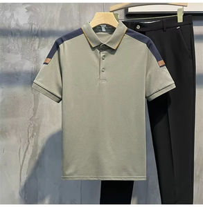 Polo avec logo personnalisé OEM T-shirt à manches courtes et à col contrasté pour hommes T-shirt à revers haut de gamme pour hommes - Product Image 6