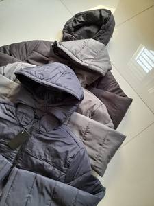 Nueva moda corta impermeable de talla grande ecológico diseñador poliéster Reversible Puff relleno chaquetas de bombardero con capucha hombres - Product Image 4