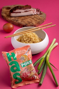บะหมี่หมูสำเร็จรูป HAS 70 กรัม แป้งสาลีทอด ปรุงเร็ว 3 นาที - Product Image 2