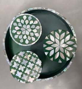 Caja de Regalo Acrílica de Lujo con Tapa de Nácar para Ramadán, Caja de Dátiles y Chocolate Hecha a Mano para Eid y Ramadán - Product Image 1