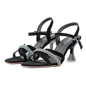 Sandale à talon noire FN5979 avec détail fantaisie - Product Image 1