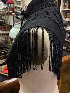 Luxueux Preppy Style femmes Club robe à la main perle noire perlée soie gland Cape broderie Unique haute couture paillettes - Product Image 2