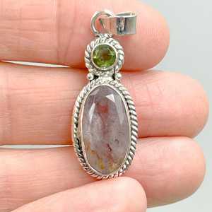 Pendentif en Moldavite, Argent Sterling 925, Collier en Cristal Naturel, Pierre Facettée, Bijou Énergétique de Guérison | Cadeau fait main pour femmes - Product Image 2