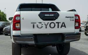 Opción completa 2020 TOYOTA Hilux Double Cab 2.7L Gasolina Automático Coche usado con cuidado con entrega rápida Volante a la izquierda y a la derecha VENTA - Product Image 3