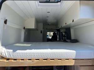 2024 Pro Master 2500 Eléctrico/Gasolina AWD Automático Motor 4L Interior Claro Modelo Aspire R18 Tamaño de Neumático Sedán - Product Image 3