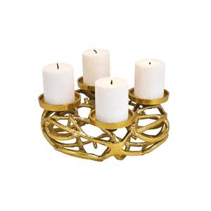 Porte-bougie en métal minimaliste avec cadre fin, idéal pour les arrangements de décoration intérieure simples, propres et modernes - Product Image 1