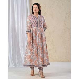 Ensemble élégant de kurta et pantalon en coton blanc imprimé Jaal, tissu en filet floral avec broderies pour les fêtes et les occasions spéciales - Product Image 6