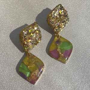 ต่างหูแฟชั่นรูปนางฟ้าทำจากเรซินสำหรับผู้หญิงสินค้าขายดีออกแบบได้ตามต้องการ - Product Image 3