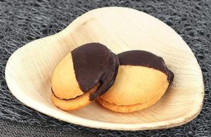 Assiettes en forme de cœur en feuille de palmier Areca naturelles de 8 pouces Vaisselle de service biodégradable écologique et élégante pour des fêtes durables - Product Image 4