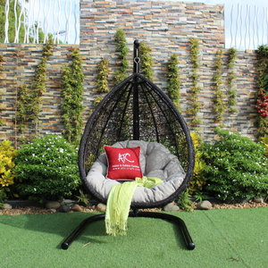 Juego de hamaca de mimbre relajante para jardín, patio y balcón al aire libre con diseño de columpio - Product Image 1