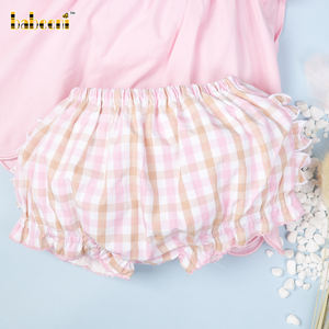 Ensemble court smocké à motif géométrique de luxe Sandy Castle, vêtements pour filles OEM ODM, ensembles de vêtements personnalisés, broderie faite à la main, OEKO-TEX - Product Image 3