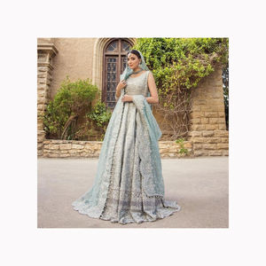Vêtements pakistanais de qualité supérieure et abordables pour femmes Top travaillé en diamant avec contraste Dupatta pour les occasions de mariage au meilleur prix - Product Image 4