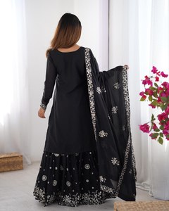 Vêtements de mariage fil de Georgette étoile avec séquence travail avec Dupatta Lengha fête de mariage indien concepteur pakistanais entièrement cousu - Product Image 5
