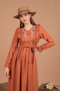 Vestidos casuales de calidad, vestido de mujer bordado con volantes de tela Aerobin al por mayor con serie en paquete - Product Image 4