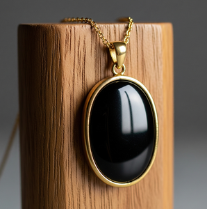 Chaîne en argent sterling 925 fabriquée à la main avec pendentif plaqué or 18 carats cadeau de pierres de cristal de guérison en onyx noir naturel de bohème - Product Image 4