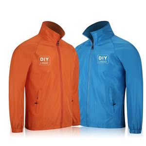 Chaquetas cortavientos impermeables para hombre personalizadas de fábrica de ropa de calidad superior chaqueta de concha suave cortavientos para hombre barato - Product Image 1