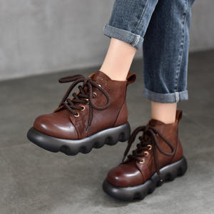 Bottes décontractées pour femmes, bottines plates à enfiler, bout rond, confortables pour le quotidien, avec semelle épaisse - Product Image 1