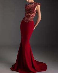 Vestido de Fiesta con Escote en A, Estilo Sirena, con Brillo de Diamantes, Tela Satinada, Corpiño Transparente con Ilusión, Capas de Tul en Cascada, Patrón de Pedrería - Product Image 2