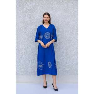 Vestido Kaftan Azul al Precio Más Bajo del 2026 con Bordado de Hamsa y Ojo Turco, Estilo Boho, Largo Midi, Mangas Medias - Product Image 1