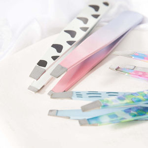 Pinza de Cejas de Acero Inoxidable con Punta Personalizada de Precisión para un Control Perfecto de las Cejas, Ecológica y Ligera - Product Image 5