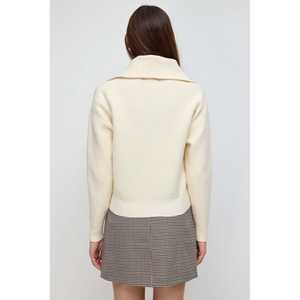 เสื้อสเวตเตอร์คอโปโลคลาสสิก - Product Image 5