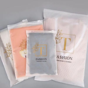 בגד חולצה ידידותית לסביבה מותאם אישית שקיות ניילון זיפלוק שקופות בגדים חלביים מתכלה שקיות איטום עצמי - Product Image 6