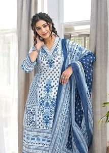 Conjunto de rayón Kurti para mujer de nuevo diseñador, elegante, pesado, exquisito, trabajo con estampado de cuatro lados para fiestas festivas y ocasiones especiales - Product Image 5