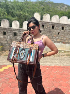 กระเป๋าหนังสไตล์แอซเท็กทำด้วยมือแบบตะวันตกกระเป๋าช้อปปิ้งมีสไตล์วินเทจสุดหรูกระเป๋าอุปกรณ์เสริมที่สมบูรณ์แบบ - Product Image 3