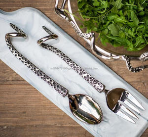 Ensemble de fourchette et cuillère à salade au design unique fait à la main Idéal pour les légumes, les pâtes et les salades - Product Image 5