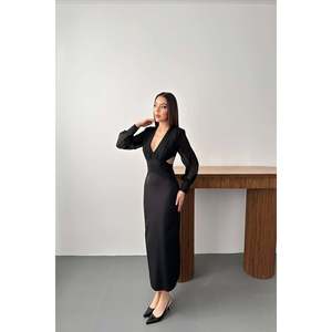 Robe noire avec manches en mousseline et détail à la taille au dos - Noir - Product Image 1