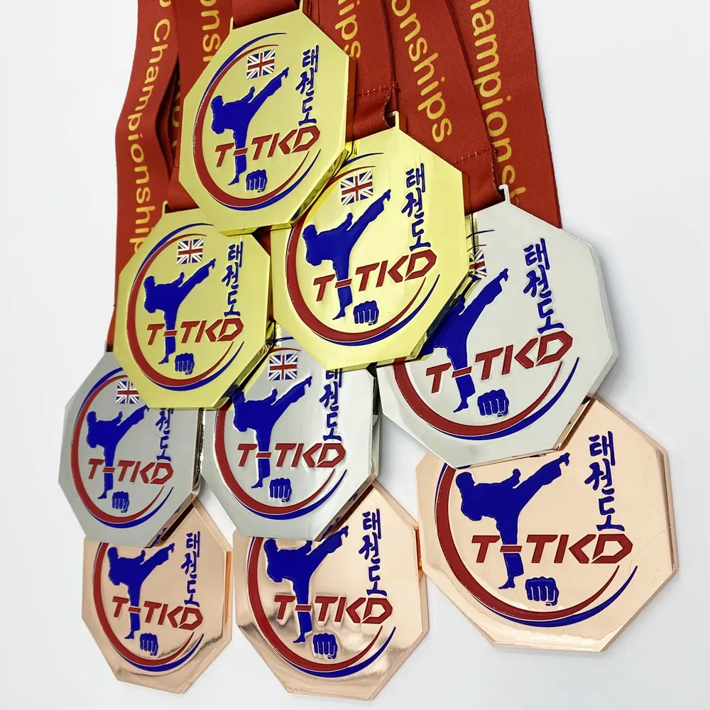 Medalla de fútbol de metal dorado personalizada, 5k, para correr, deportes, personalizada, fabricante de maratones, medallas a medida