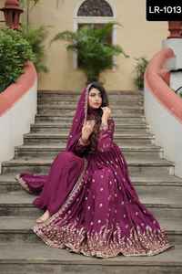 Fabricación india y precio al por mayor Ropa étnica Bordado pesado Sequense Work Salwar Kameez Traje con tallas grandes disponibles - Product Image 3