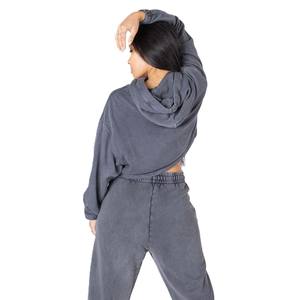 Sweat à capuche zippé court pour femme en coton 100% délavé au soleil, imprimé, délavé à l'acide, avec logo brodé sur le devant par Zavi Sports - Product Image 2