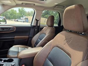 2021 Ford Bronco Sport Caja de cambios manual automática 4L Capacidad del motor Asientos de cuero Aleación de aluminio trasera Usado Dark Gas Electric - Product Image 6