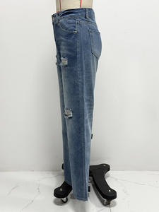 Nouveau design 2025 vente en gros vente chaude femmes décontracté large jambe pantalon taille moyenne lavé et perforé Denim pantalon - Product Image 5