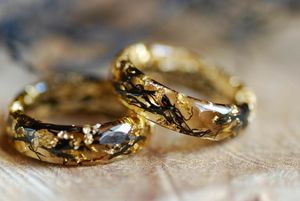 Bracelet en acrylique en résine multicolore éblouissant exagéré de bijoux de créativité Bracelet de mode carré large irrégulier - Product Image 4