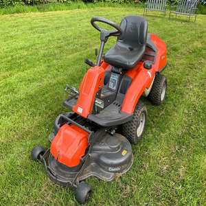 เครื่องตัดหญ้า Husqvarna R215TX แบบนั่งขับ สภาพดีมาก พื้นที่วางของขนาด 103 ซม. - Product Image 1