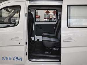 Mini-bus électrique Star Fabric Dark Hydraulic 5-15 places, 4 portes, halogène, essence R14, état neuf, 601-700 km - Product Image 5