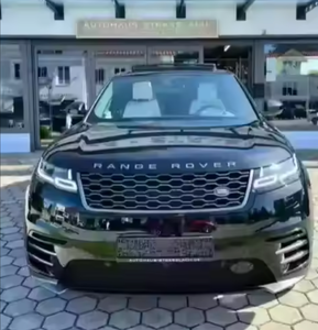 LAND ROVER RANGE ROVER Velar R Dynamic SUV Diesel Turbo Sièges en cuir Pneus R18 Barre de toit en alliage d'aluminium Caméra arrière Automatique - Product Image 3